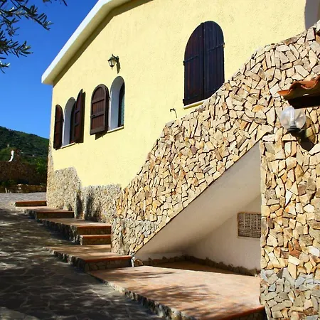 Villa Bruna Solanas (Cagliari)